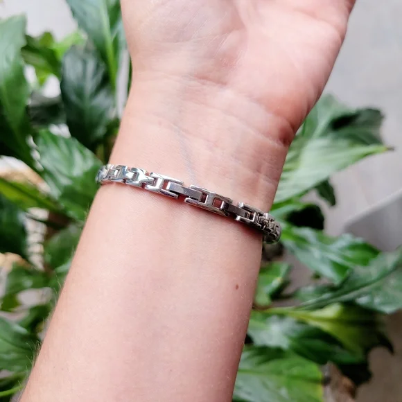 Avon Rhinestone Watch - Picture 6 of 8